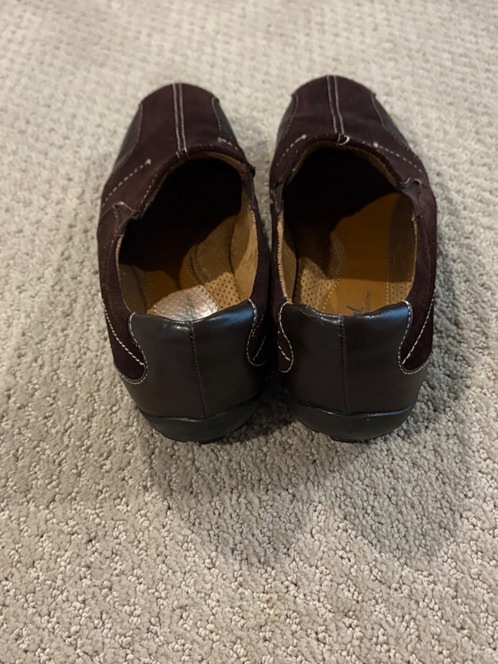 Naturalizer suede upper